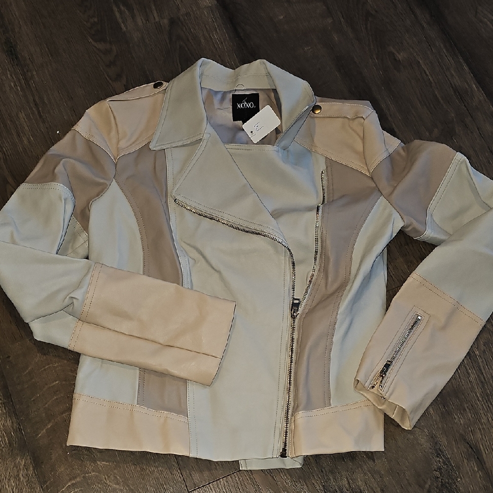XOXO Women's Stylish Faux Leather Jacket Tan Gray Coat Zipper Medium